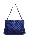 Pre-loved CHANEL 2012 Coco Mark Caviar Diamond-Quilted Shoulder Bag, Blue