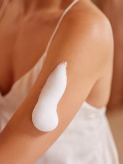 Rituals The Ritual of Sakura Body Lotion Mousse, 150ml - view 2, 