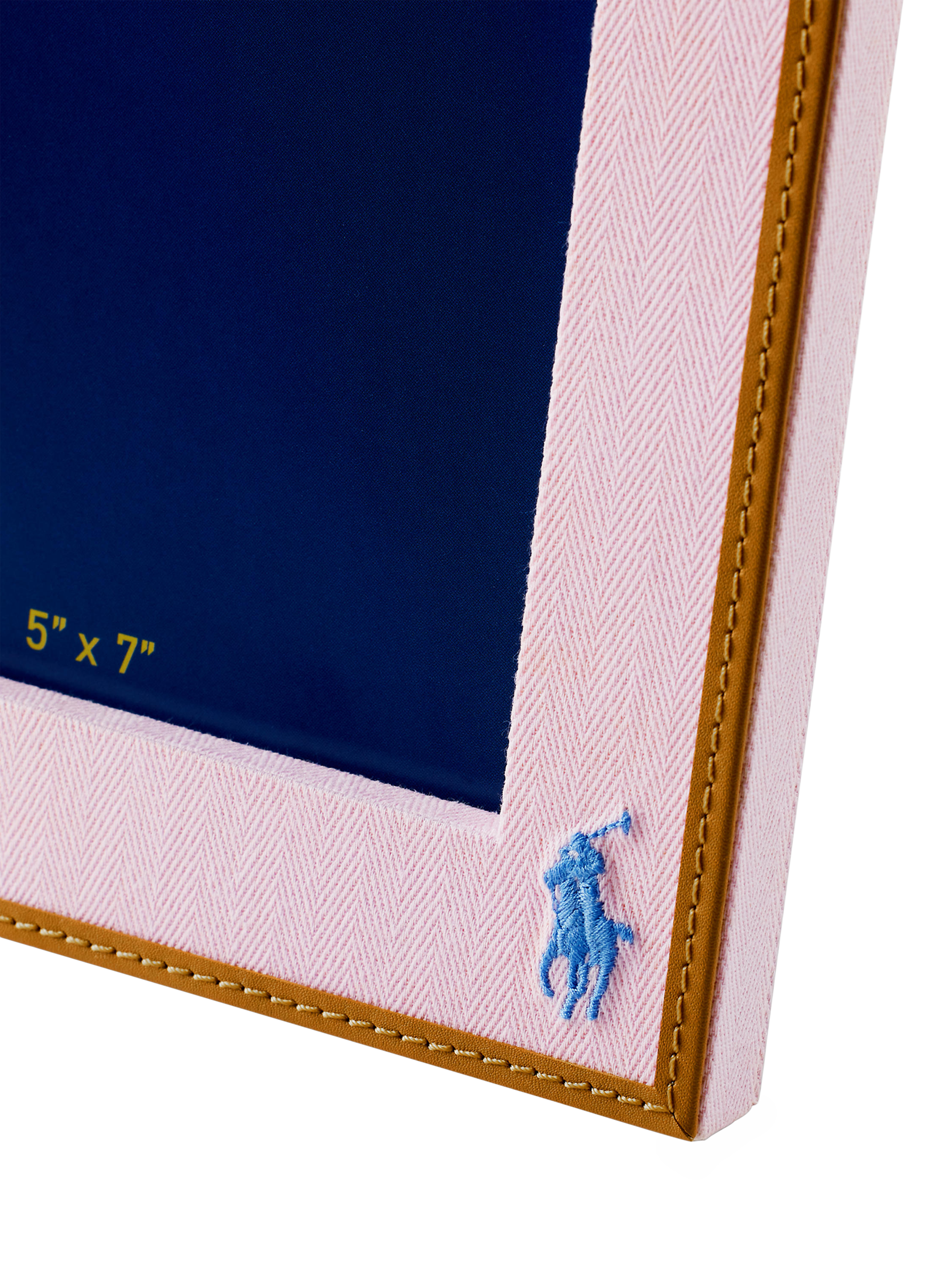 114181512alt1?fmt=auto&$