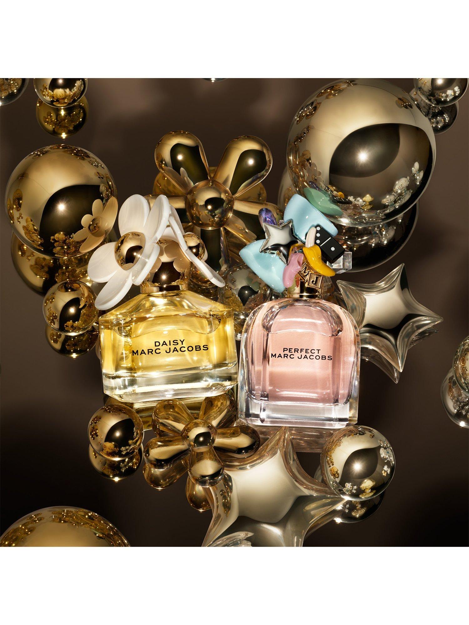 Product image 8 of 8, which shows Marc Jacobs Daisy Eau de Toilette 100ml Fragrance Gift Set