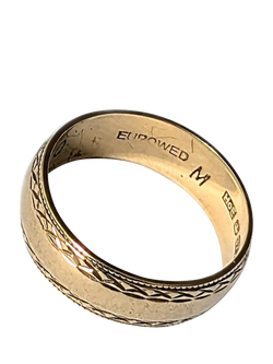 Pre-loved 9ct Yellow Gold Engraved Band Ring, M, Yellow Gold