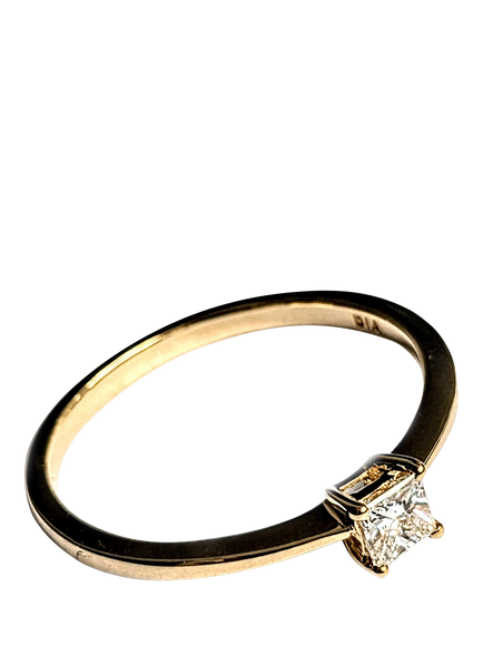 Pre-loved 9ct Yellow Gold Princess Cut Solitaire Diamond Ring, R, Yellow Gold