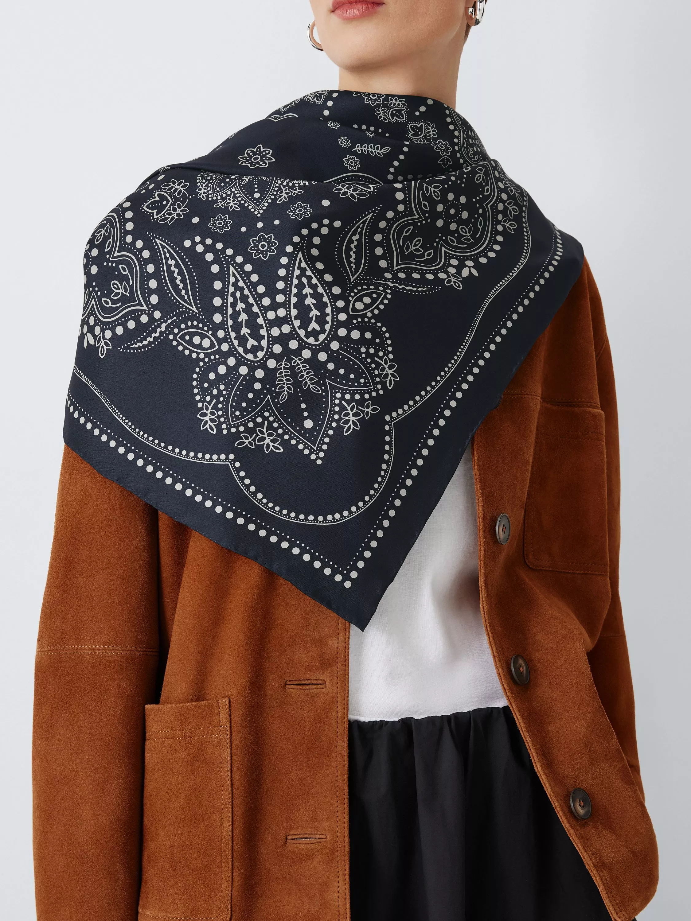 Weekend MaxMara Onesto Paisley Pure Silk Scarf, Midnightblue
