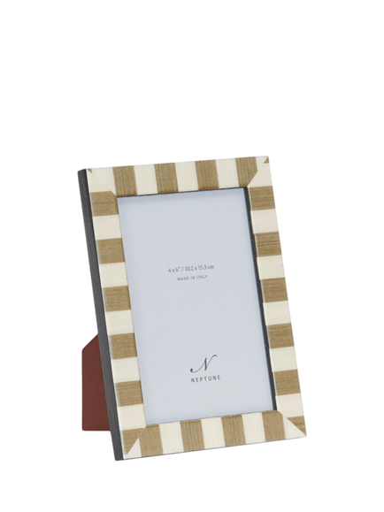Neptune Montpellier Wood Photo Frame, 4 x 6" (10 x 15cm), Green/White - view 2, Green & White