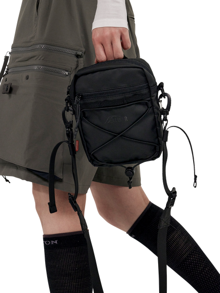 ELLIKER Kep Crossbody Bag - view 2, Black