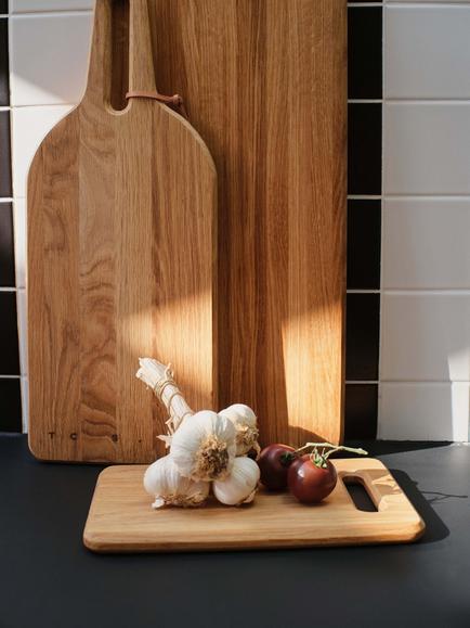 The Conran Shop Istria Oak Wood Serving Board, 28cm - view 2, Oak