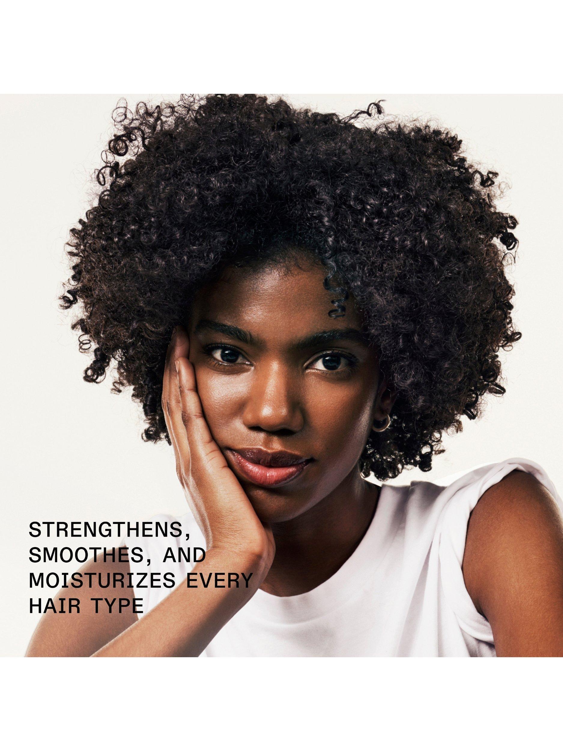 Product image 4 of 9, which shows Olaplex No.5 Bond Maintenance Conditioner, 525ml