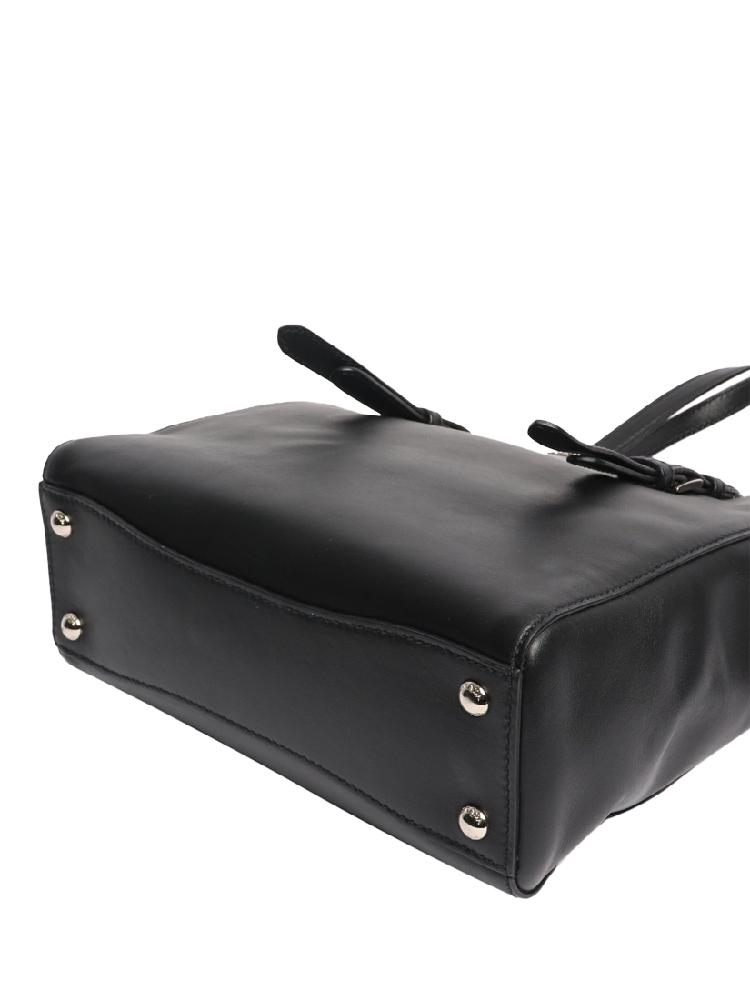 Product image 4 of 7, which shows Pre-loved Prada Leather Silver Hardware Tote Bag, Black