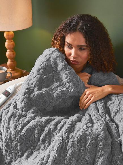 Silentnight Super Cosy Heated Throw - view 2, Charcoal