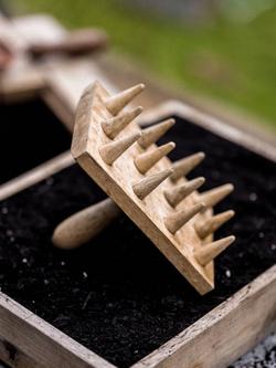 Wilstone Mango Wood Multi Dibber - view 2, Natural