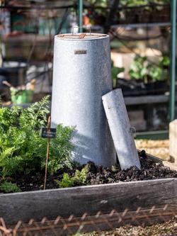 Wilstone Galvanised Steel Direct Composter with Scoop - view 2, Natural