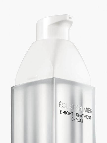 CHANEL Éclat Premier Bright Treatment Serum, 30ml - view 2, 
