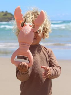 Sunnylife Lobster Sand Claws - view 2, Coral