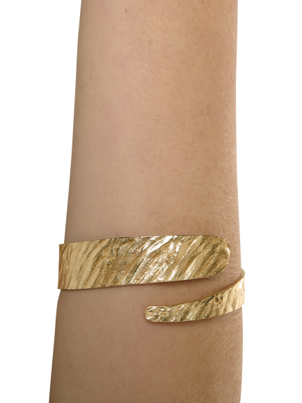 TUTTI Textured Wrap Bangle, Gold - view 2, Gold