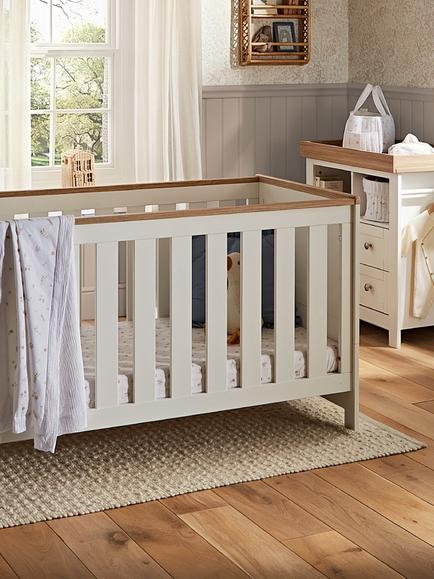 CuddleCo Burford Cot Bed - view 2, White & Oak