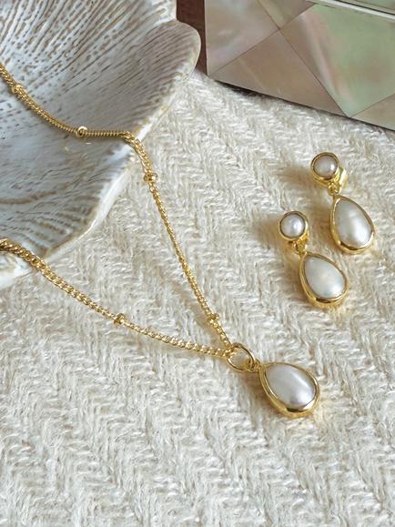 Ivory & co. Luxe Bridal Freshwater Pearl Pendant Necklace, Yellow Gold - view 2, Yellow Gold