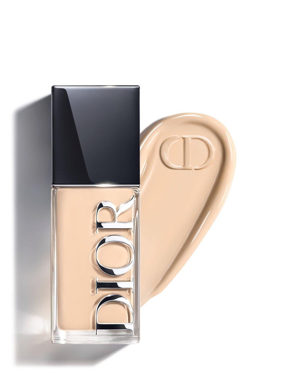 DIOR Forever Skin Glow Foundation 24h Wear Radiant Finish, 0.5N