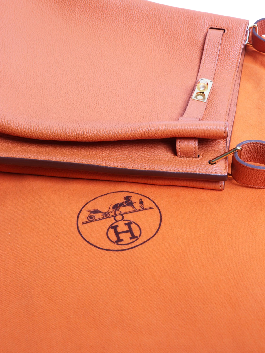 Product image 6 of 6, which shows Pre-loved Hermès Leather 2011 So Kelly Shoulder Bag, Orange