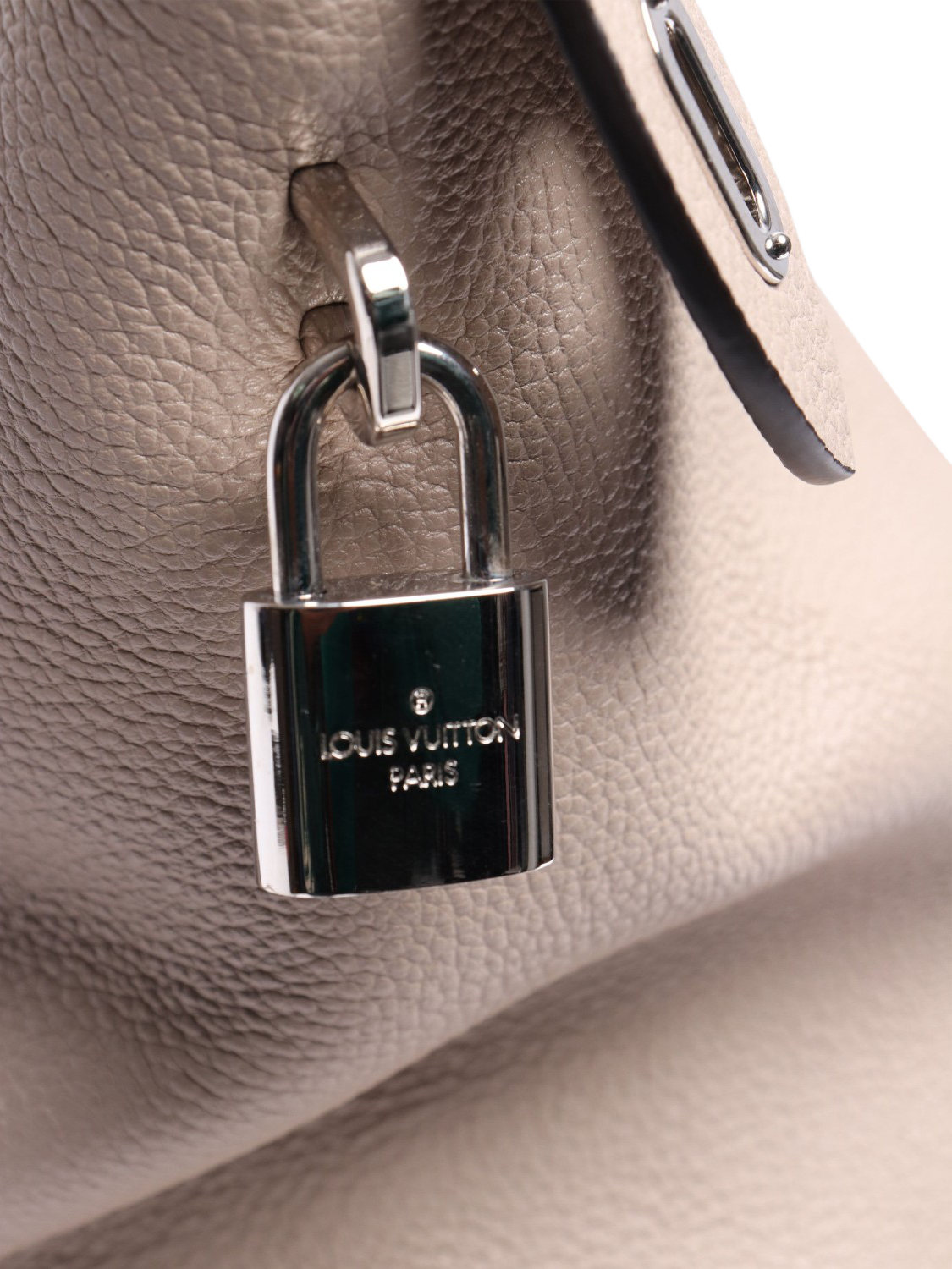 Product image 7 of 10, which shows Pre-loved Louis Vuitton 2014 Lockit Leather 2-Way Bag, Neutral