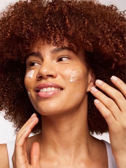 Skin Rocks The Light Moisturiser Fragranced, 50ml - view 2, Clear
