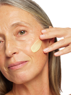 Skin Rocks Retinoid 3 Vitamin A Face Serum Refill, 30ml - view 2, Clear