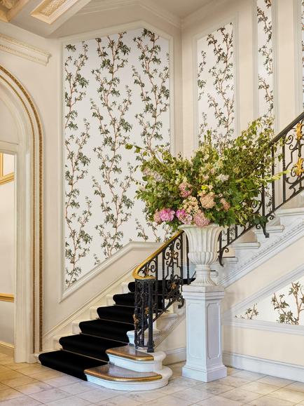 Cole & Son Chinese Branch Wallpaper - view 2, Leaf Green