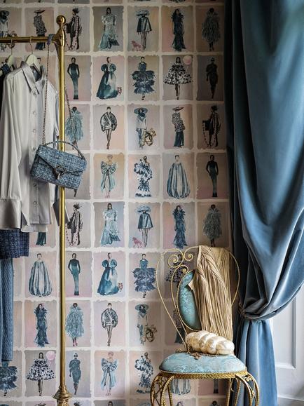 Cole & Son Couture Carousel Wallpaper, China Blue - view 2, China Blue