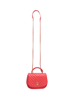 Pre-loved CHANEL 2017 Chevron V-Stitch Lambskin Gold Hardware Shoulder Bag, Pink - view 2, Pink