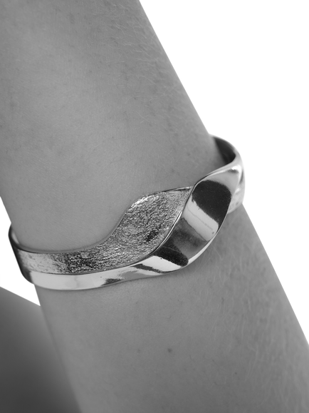 TUTTI Open Wave Bangle, Silver - view 2, Silver