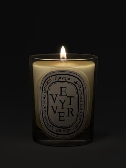Diptyque Vetyver Classic Scented Candle, 190g - view 2, 