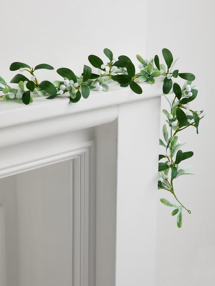 John Lewis Mistletoe Garland, L180cm - view 2, Red
