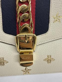 Pre-loved GUCCI Sylvie Leather Shoulder Bag, Cream - view 2, Cream