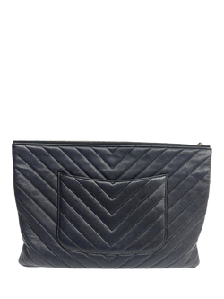 Pre-loved CHANEL 2018 Caviar Chevron-quilted Laptop Case, Black - view 2, Black