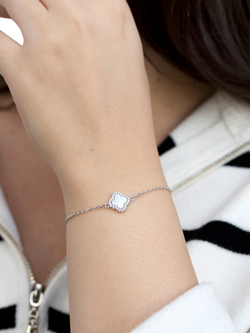 IBB Mother of Pearl Clover Bracelet, Multi - view 2, Multi
