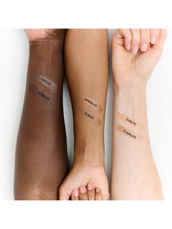 MAC Strobe Beam Liquid Bronzelighter - view 2, Daylite