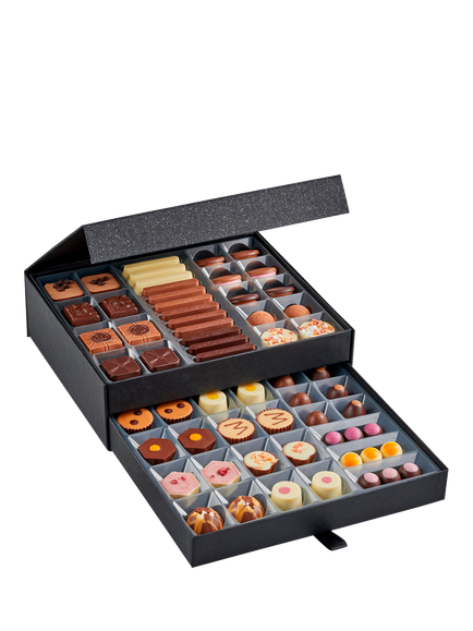 Hotel Chocolat The Cabinet Alcohol Free Chocolate Selection, 615g, Multi
