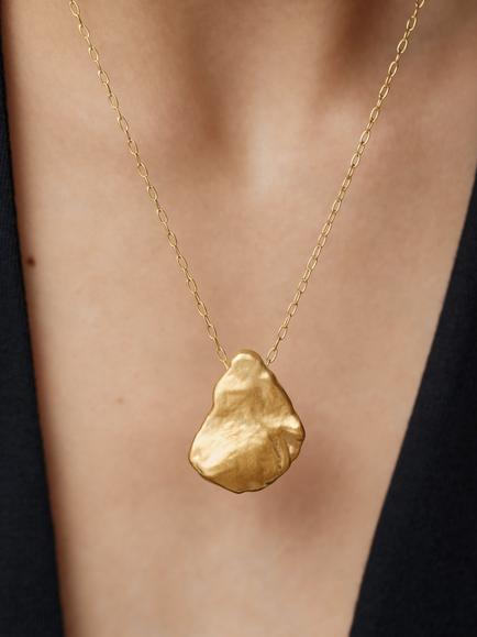 Monica Vinader Bold Shell Fragment Chain Necklace, Gold - view 2, Gold