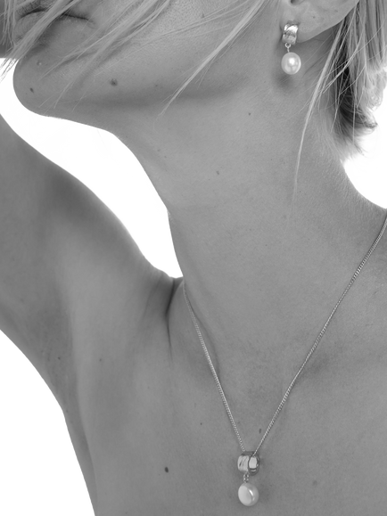 TUTTI Freshwater Pearl Pendant Necklace, Silver - view 2, Silver