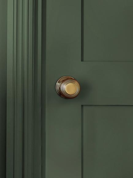 William Morris At Home Olive Character Matt Emulsion Paint, 2.5L - view 2, 124317
