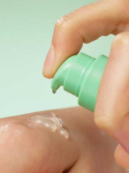 Purito Wonder Releaf Centella Serum Unscented, 60ml - view 2, Clear