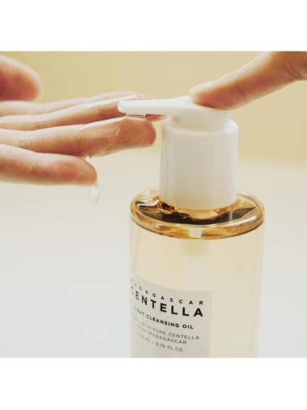 SKIN1004 Madagascar Centella Light Cleansing Oil, 200ml - view 2, Clear