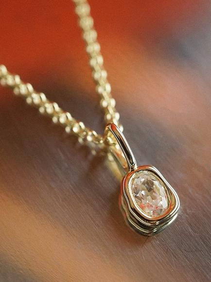 Daisy x Estée Lalonde Sapphire Pendant Necklace, Gold - view 2, Gold