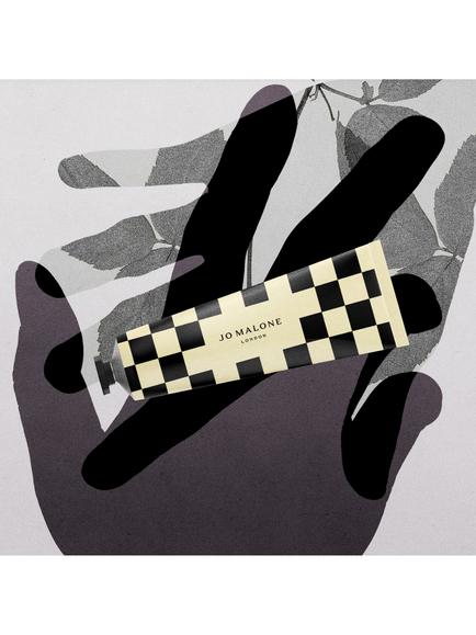 Jo Malone London Blackberry & Bay Hand Cream, 30ml - view 2, 