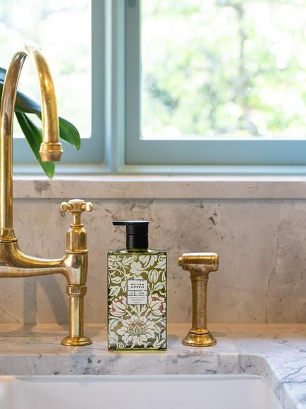 William Morris At Home Pink & Rose Kitchen Hand Wash - view 2, Brown