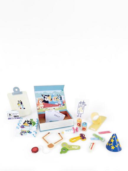 Bluey Hospital Wooden Role Play Accessory Set, Multi