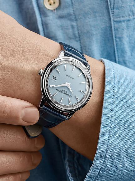 Frederique Constant FC-120LB3S6 Men's Classics Moneta Solarmetre Leather Strap Watch, Light Blue - view 2, Light Blue