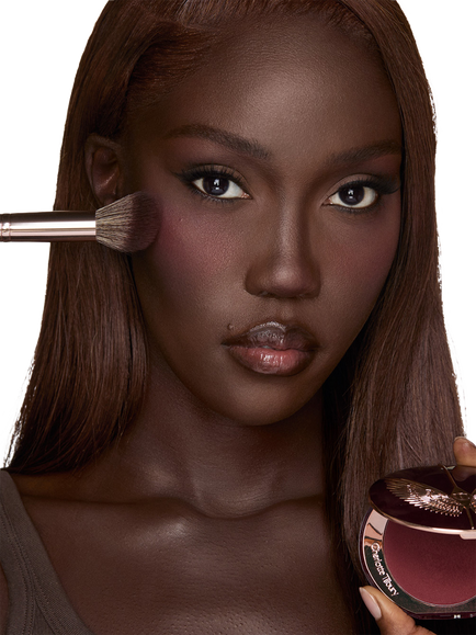 Charlotte Tilbury Airbrush Flawless Easy Soft Blur Bronzer & Blusher Brush - view 2, 
