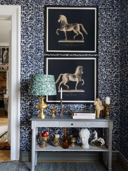 MINDTHEGAP Royal Hunting Wallpaper, Blue - view 2, Blue