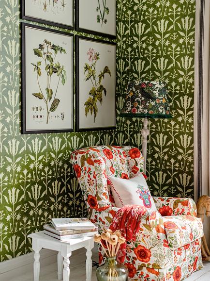 MINDTHEGAP Tulipan Herbal Wallpaper, Green - view 2, Green