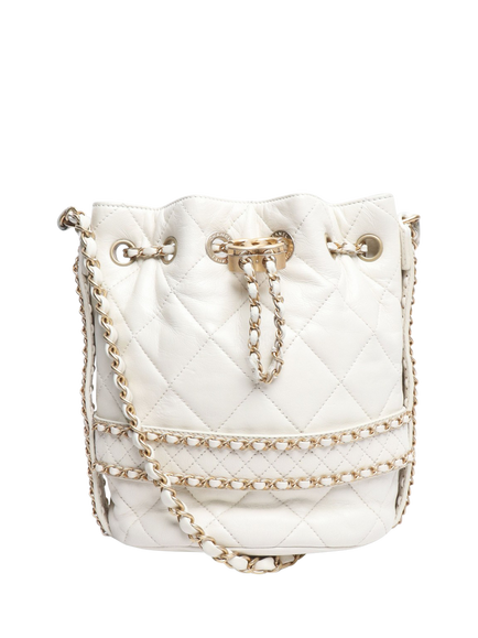 Pre-loved CHANEL 2019 Quilted Lambskin Leather Bucket Bag, White, White